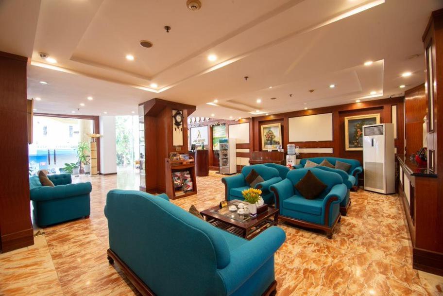 A25 Hotel - 15 Tran Quoc Toan Hanoi Buitenkant foto