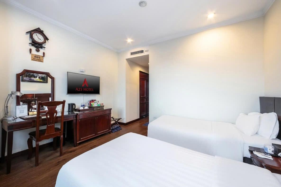 A25 Hotel - 15 Tran Quoc Toan Hanoi Buitenkant foto