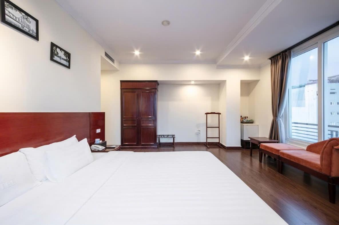 A25 Hotel - 15 Tran Quoc Toan Hanoi Buitenkant foto