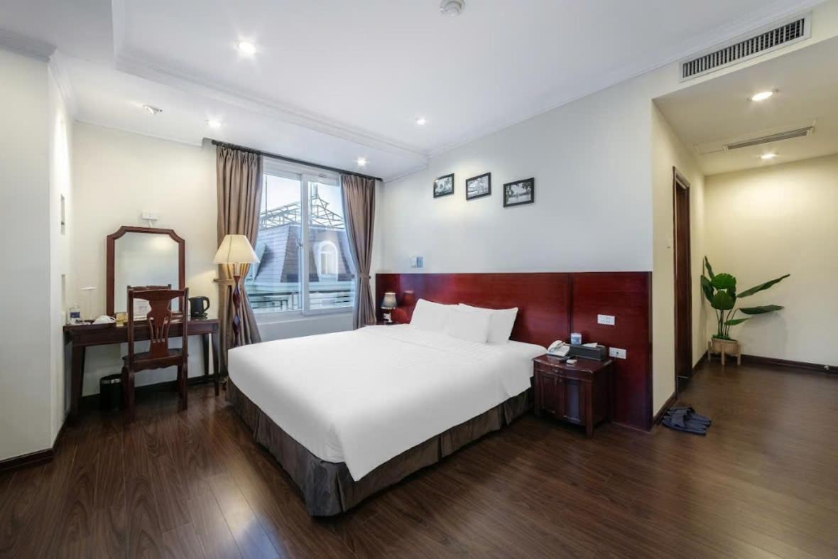 A25 Hotel - 15 Tran Quoc Toan Hanoi Buitenkant foto