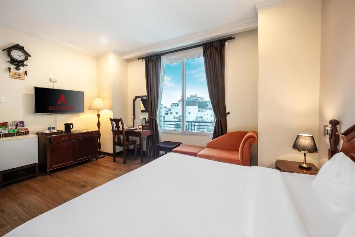 A25 Hotel - 15 Tran Quoc Toan Hanoi Buitenkant foto