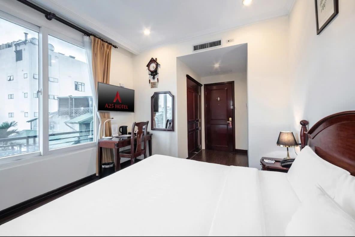 A25 Hotel - 15 Tran Quoc Toan Hanoi Buitenkant foto