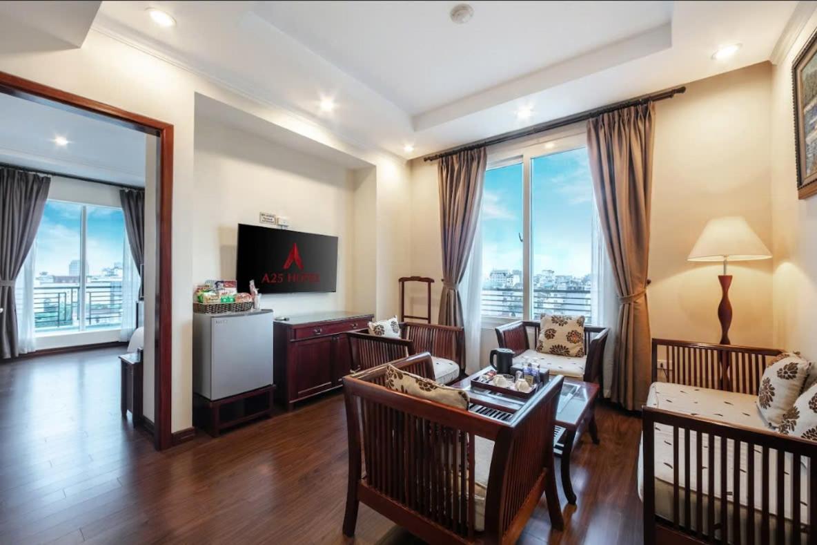 A25 Hotel - 15 Tran Quoc Toan Hanoi Buitenkant foto